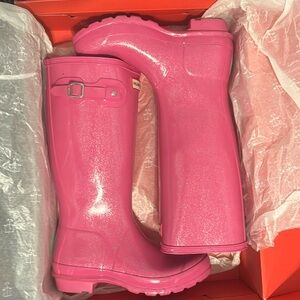Hunter tall pink sparkle rain boots. Very good condition.